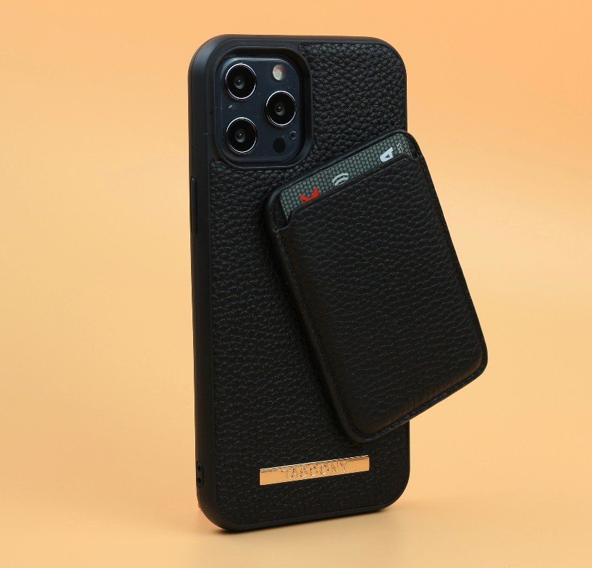 Phone Cover with magnetic card holder . TASCONY