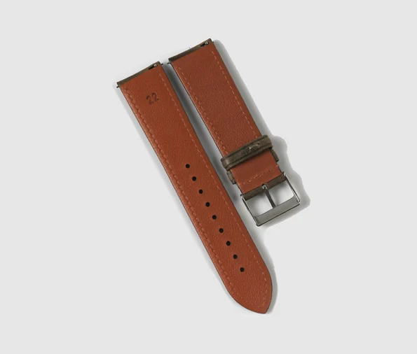 back side of Dark Grey Vegetable Tanned Leather Watch Strap displaying quick release spring bar