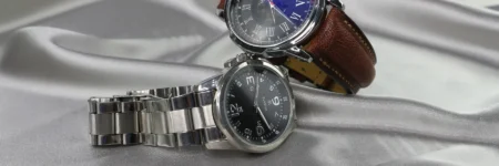 Leather watch strap vs metal watch band